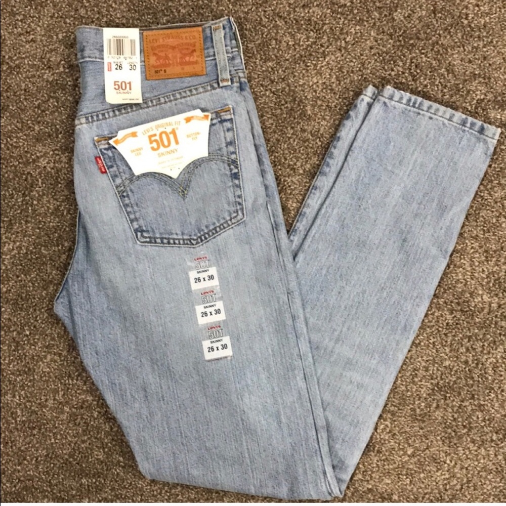 LEVIS- MOM JEANS - 26
